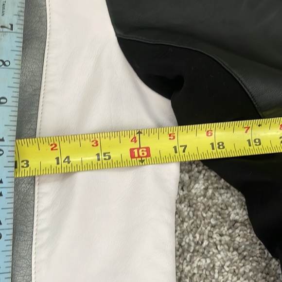 Moto style jacket that fits like a small - Picture 5 of 13